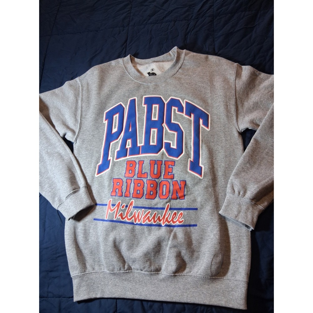 Pabst Blue Ribbon Beer Fleece Sweater Men Small Gray‎ Crew Sweatshirt Pullover